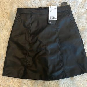 NEW* black faux skirt